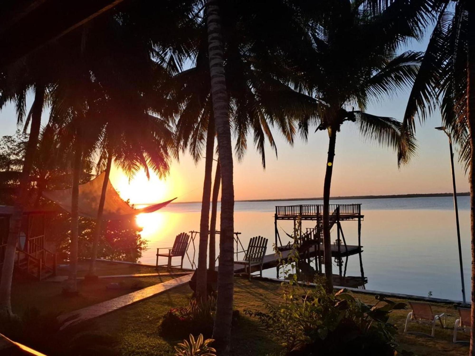 Coras Place Bacalar Lagoon Front Zewnętrze zdjęcie