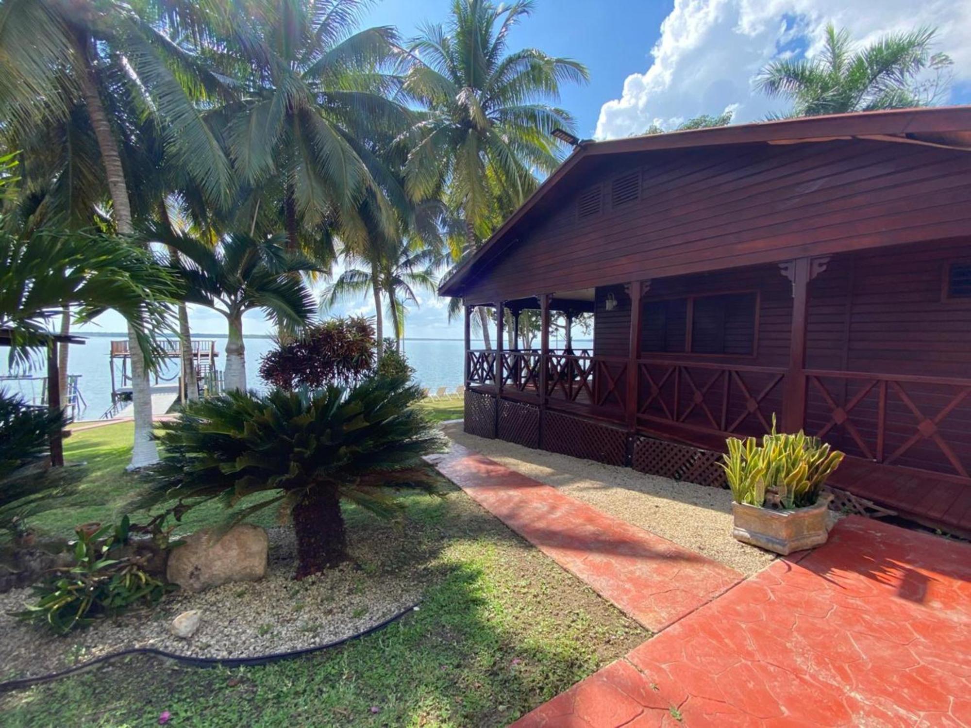 Coras Place Bacalar Lagoon Front Zewnętrze zdjęcie